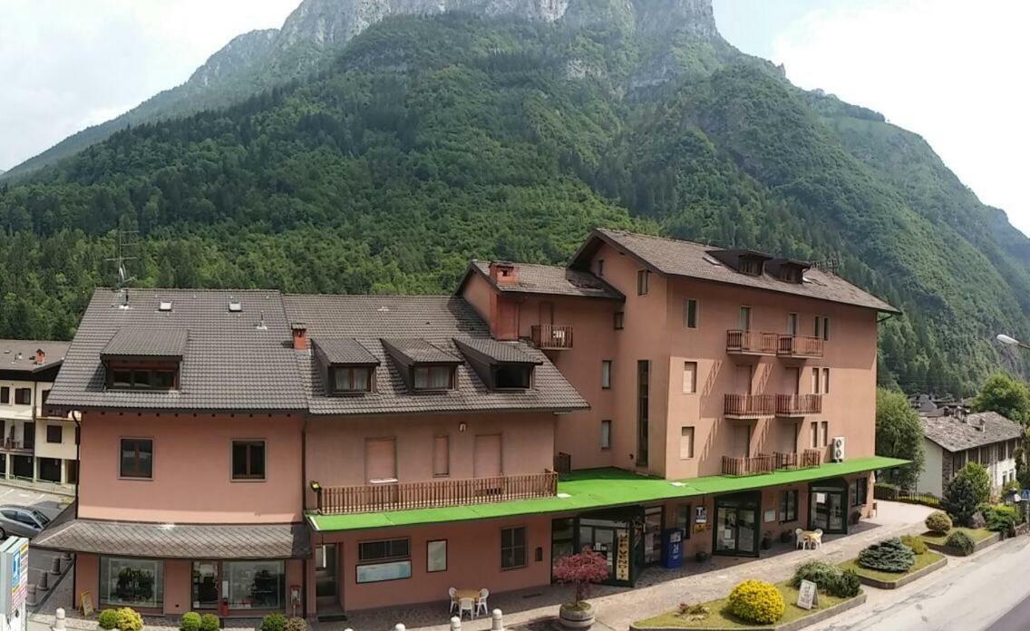 Hotel Ristorante Gromo Extérieur photo